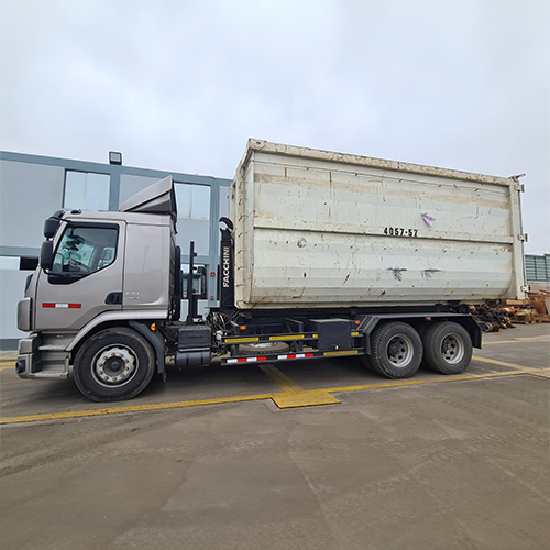 Carga y transporte de chatarra ferrosa y metales